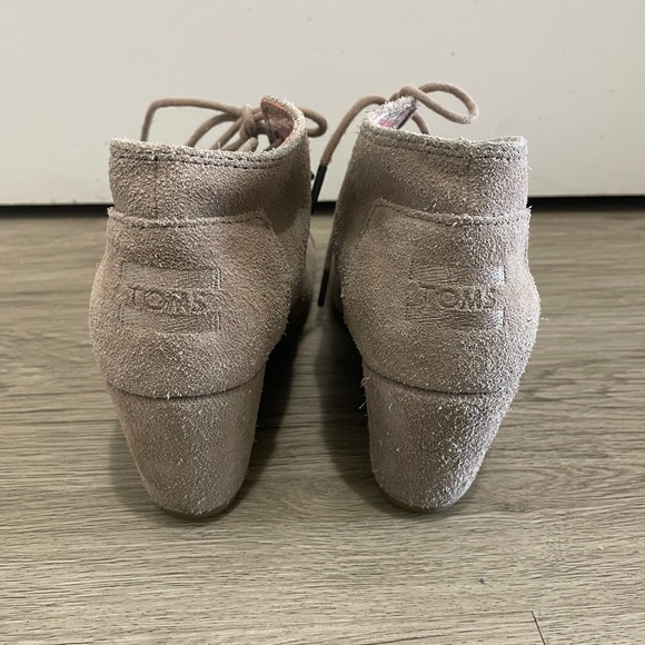 Tom’s leather wedge booties - Picture 3 of 6